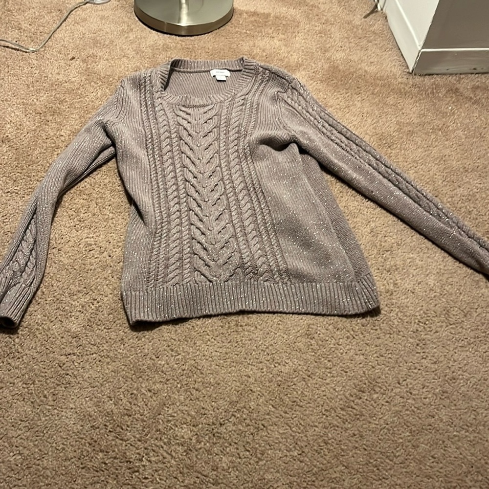 Old Navy Cable Knit Long Sleeve Sweater
Sz L purple cotton blend